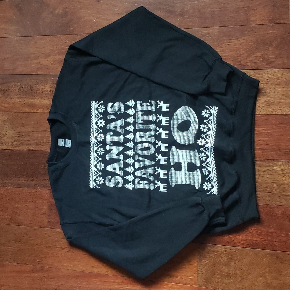 Gildan | Holiday Sweatshirt